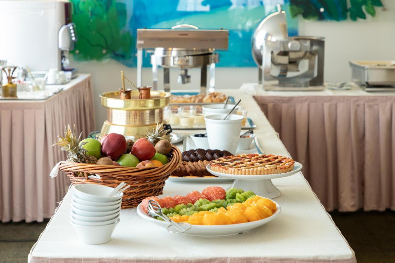 Amalia Hotel Athena Bagian luar foto