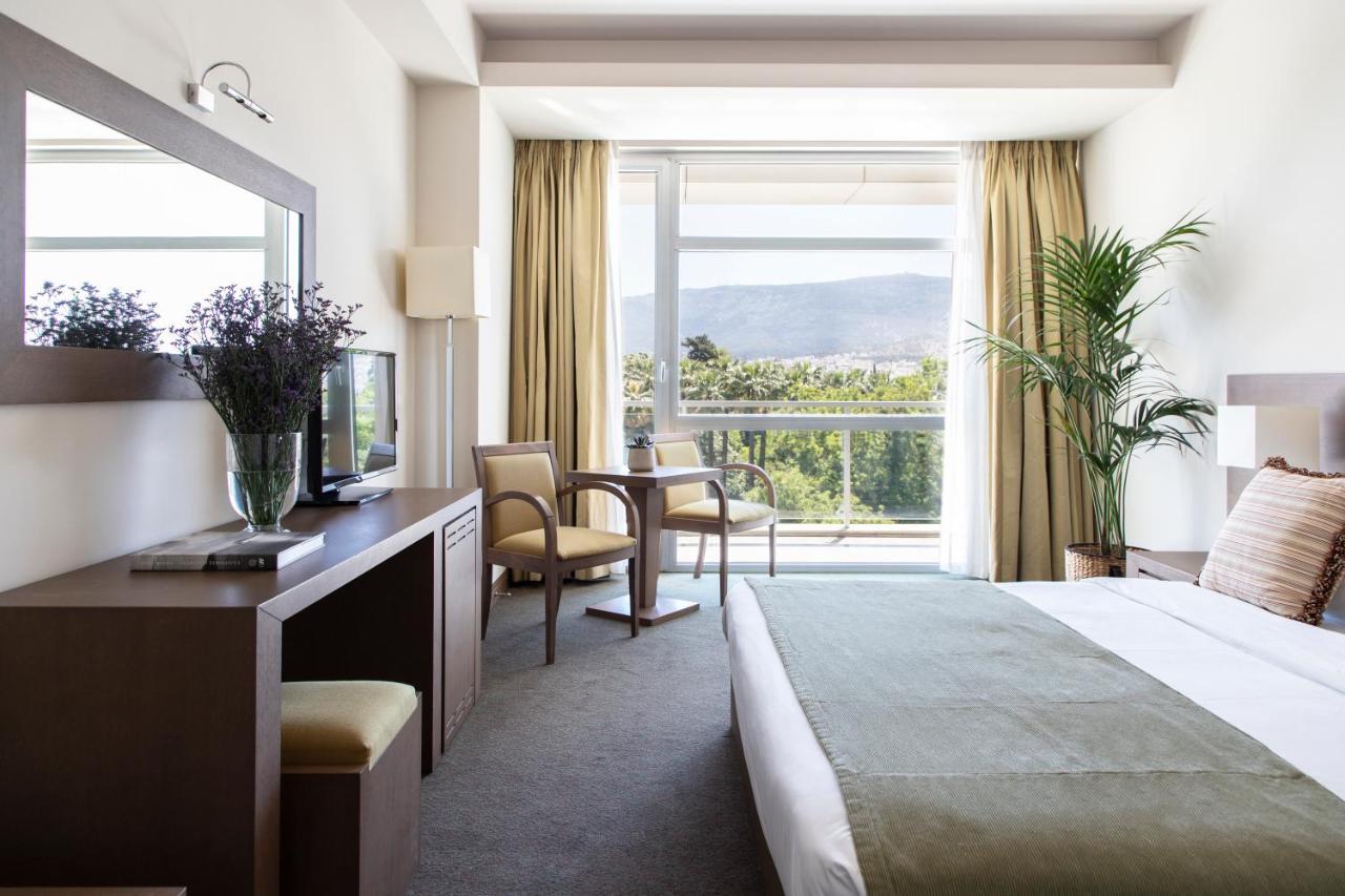 Amalia Hotel Athena Bagian luar foto