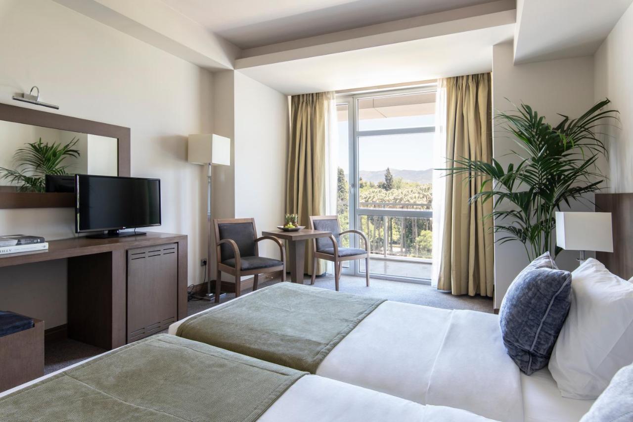 Amalia Hotel Athena Bagian luar foto