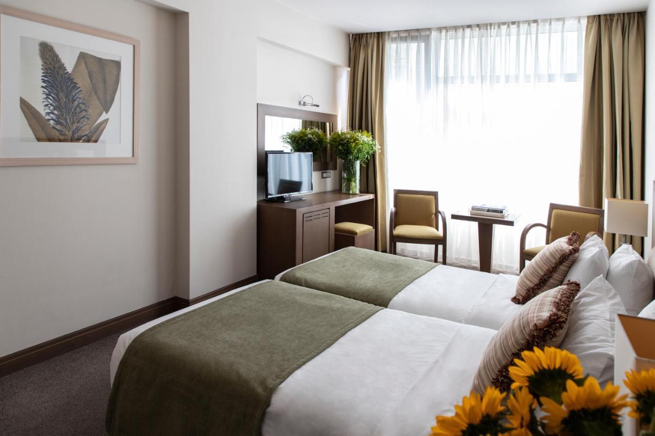 Amalia Hotel Athena Bagian luar foto